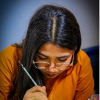 Portrait of Rachel M., bullet journaler and MartColor customer